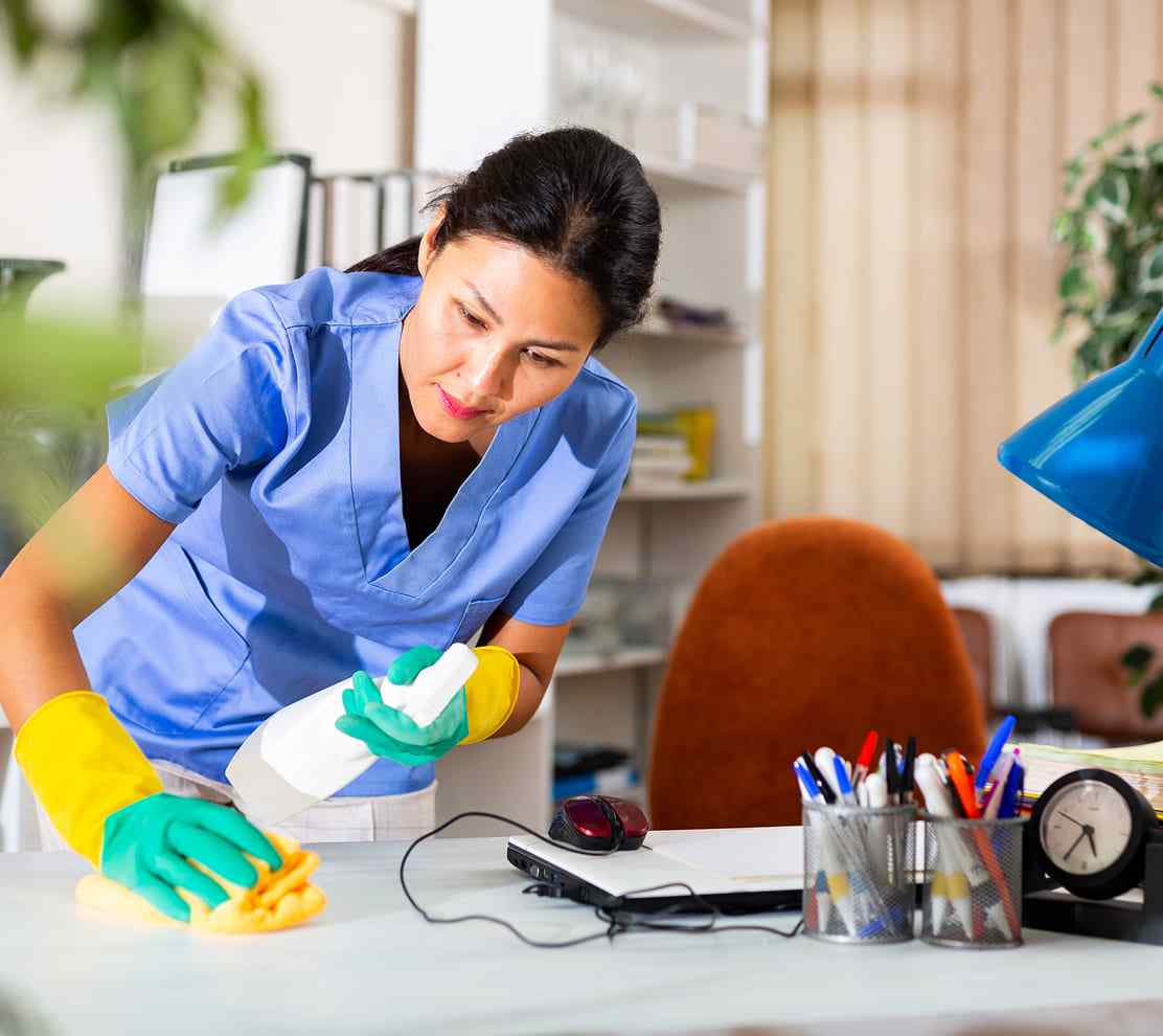 image_02_services https://yycclean.ca/wp-content/uploads/2025/07/image_02_services.jpg